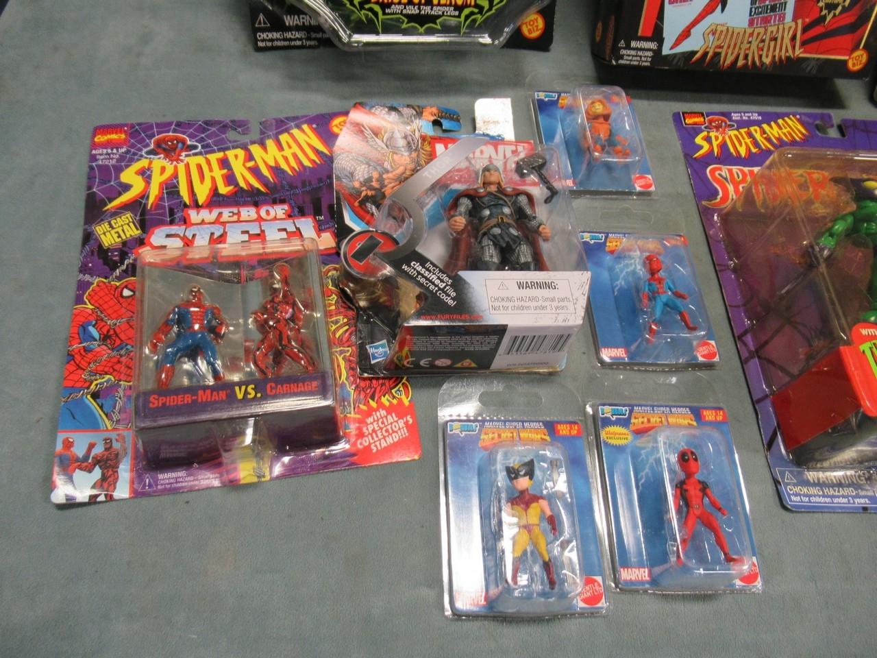 Marvel Figures & Goodies Lot