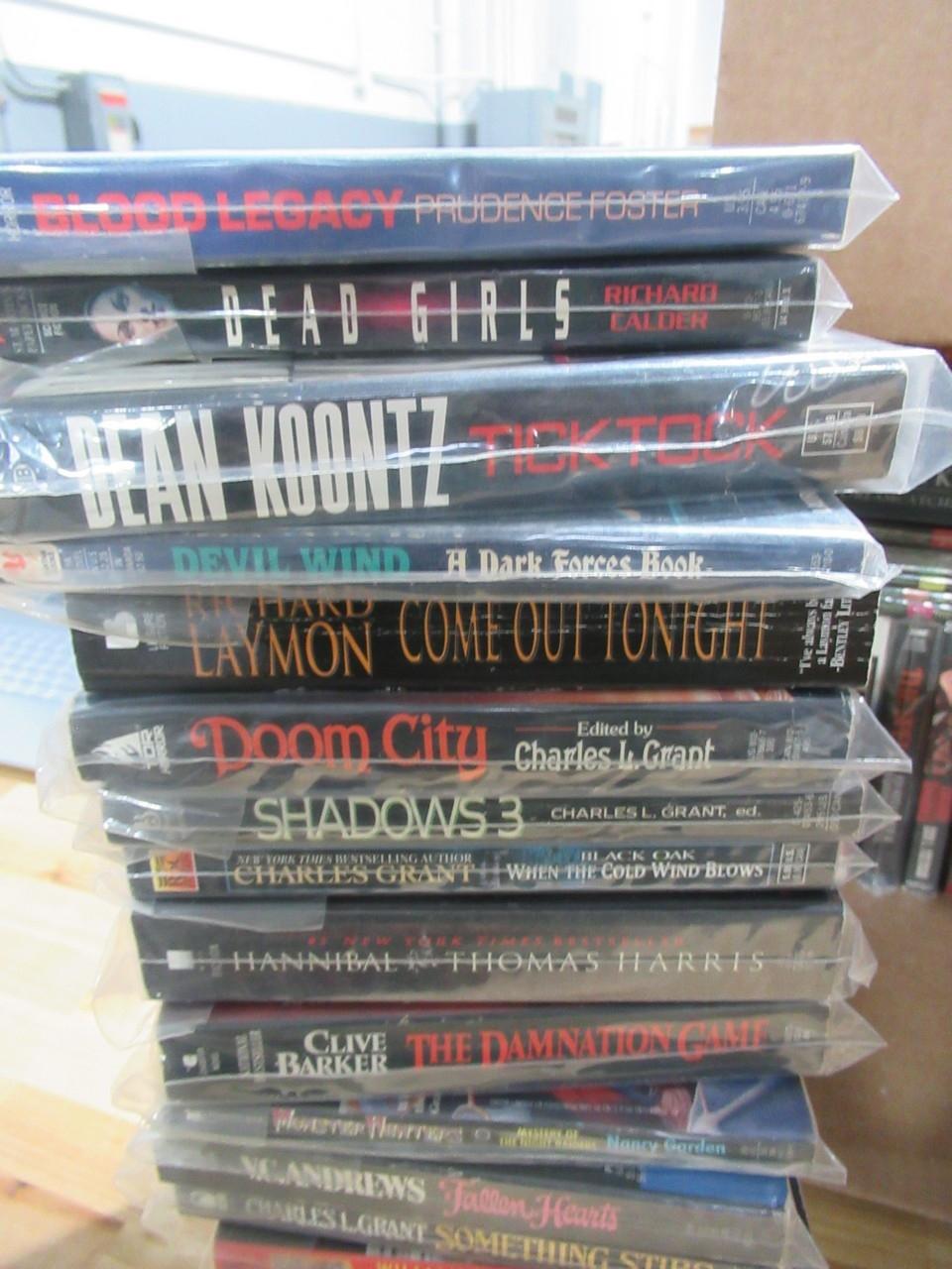 Horror/Thriller Paperbacks (lot of 64)