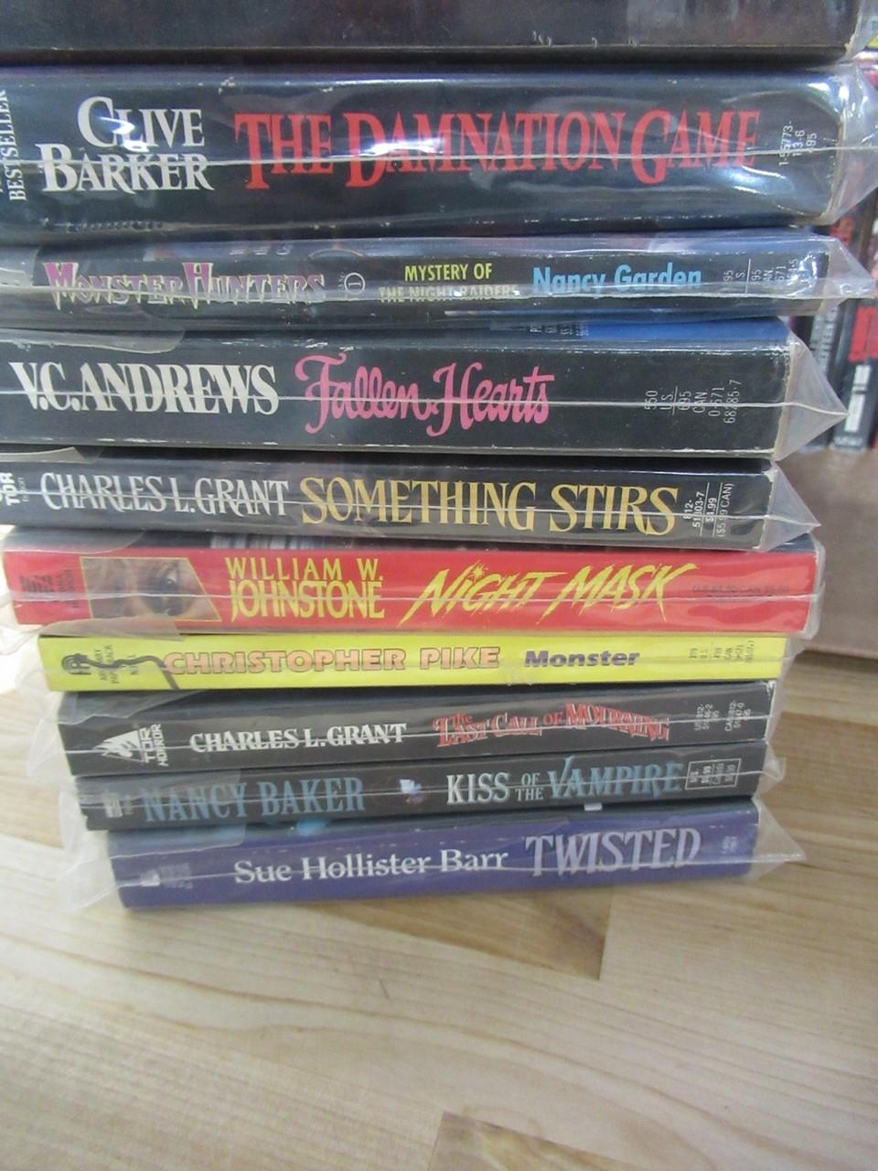 Horror/Thriller Paperbacks (lot of 64)