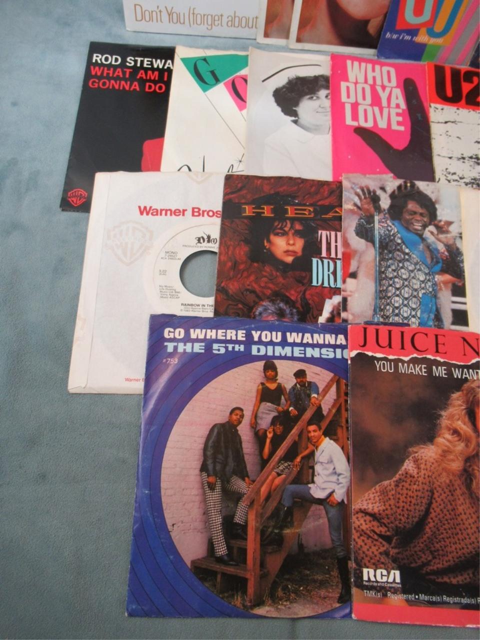 Group of (25) Single 7" Vinyl Records