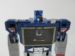 Transformers G1 Soundwave Figure