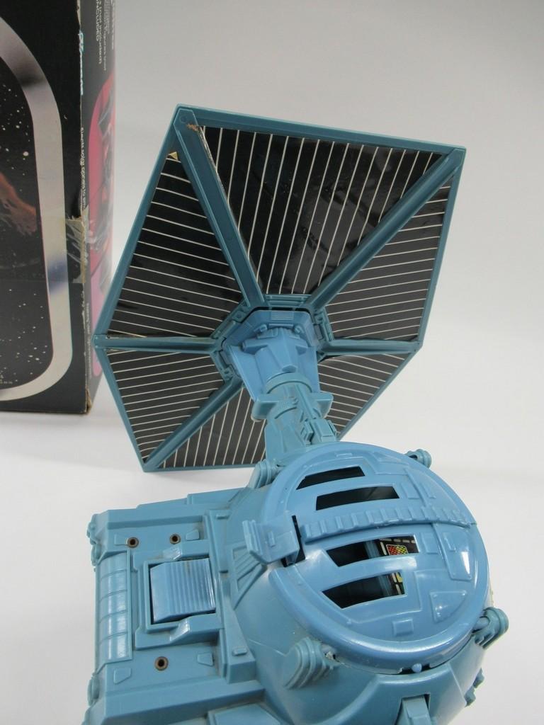 Star Wars Battle-Damaged Imperial Tie-Fighter