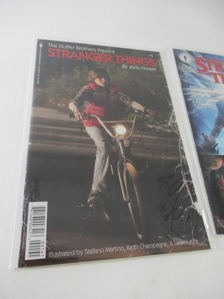 Stranger Things #1 Standard + Photo Cover