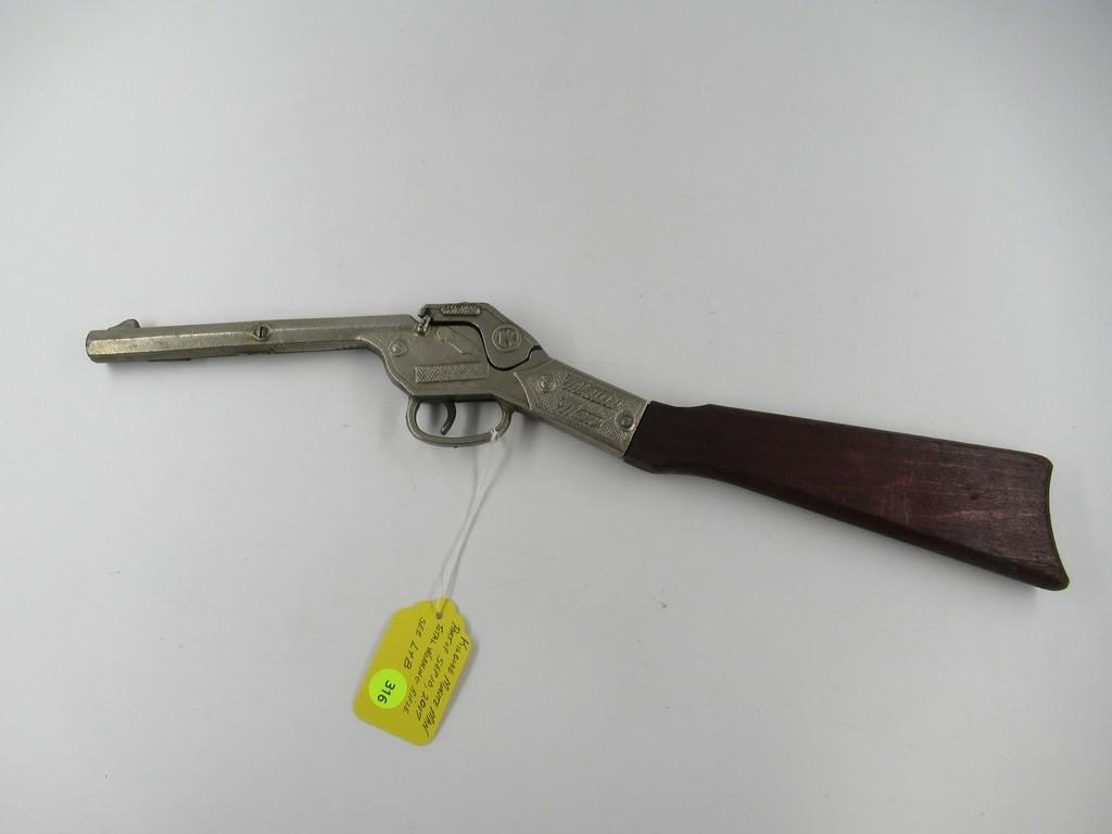 1936 Kilgore Minute Man Toy Cap Rifle