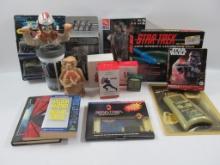 Sci-Fi Collectibles/Toy Lot Aliens/Star Wars/E.T. + More