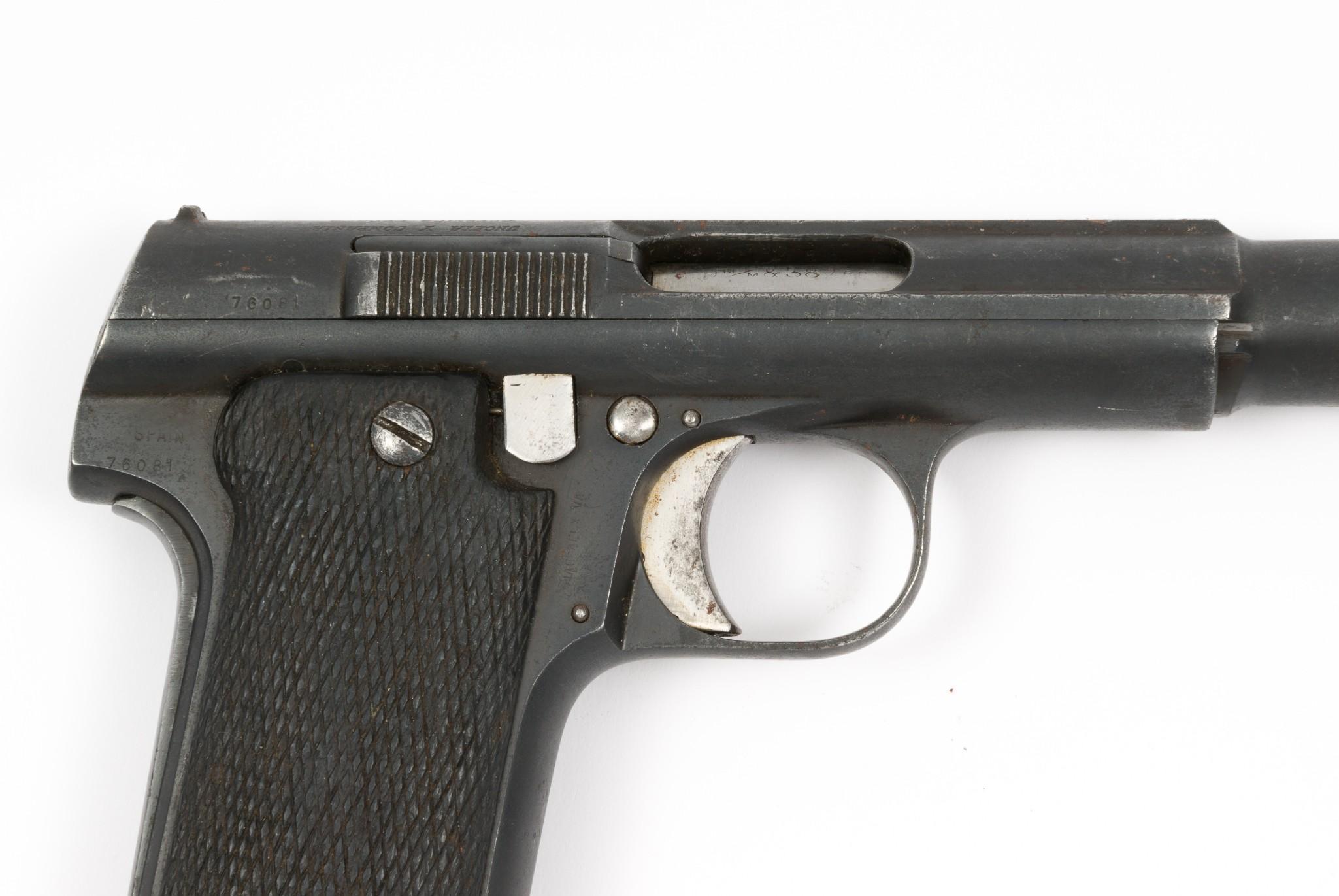 Astra Model 1921 (AKA M400) Semi Auto Pistol, Cal. 9mm Largo