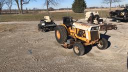 International Harvester 185 Lowboy Riding