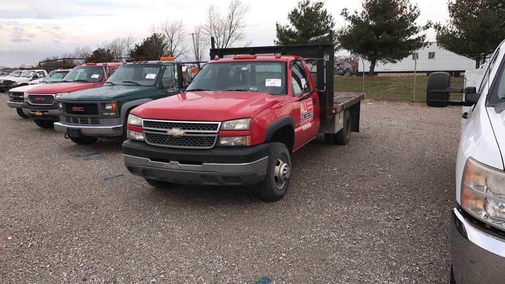 2005 Chevrolet Silverado 3500 Flatbed Truck,