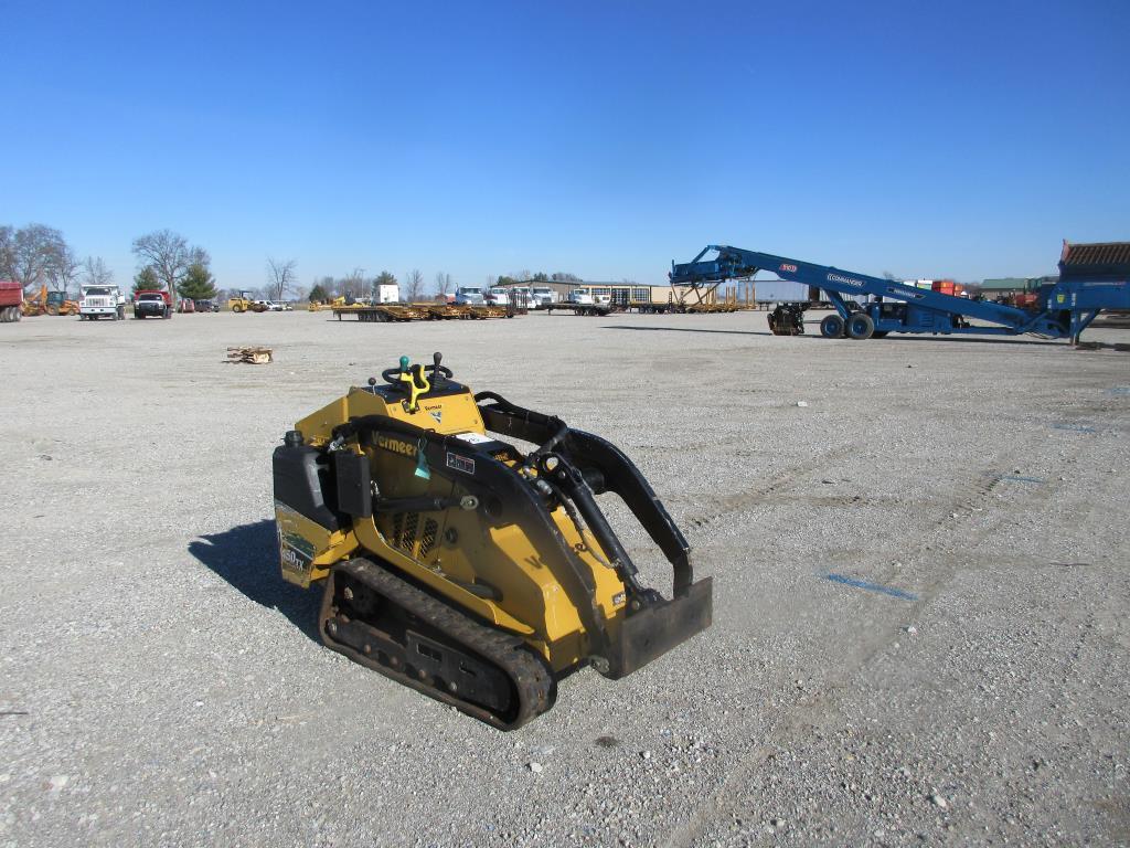 Vermeer S450TX Walk Behind Skid Loader,