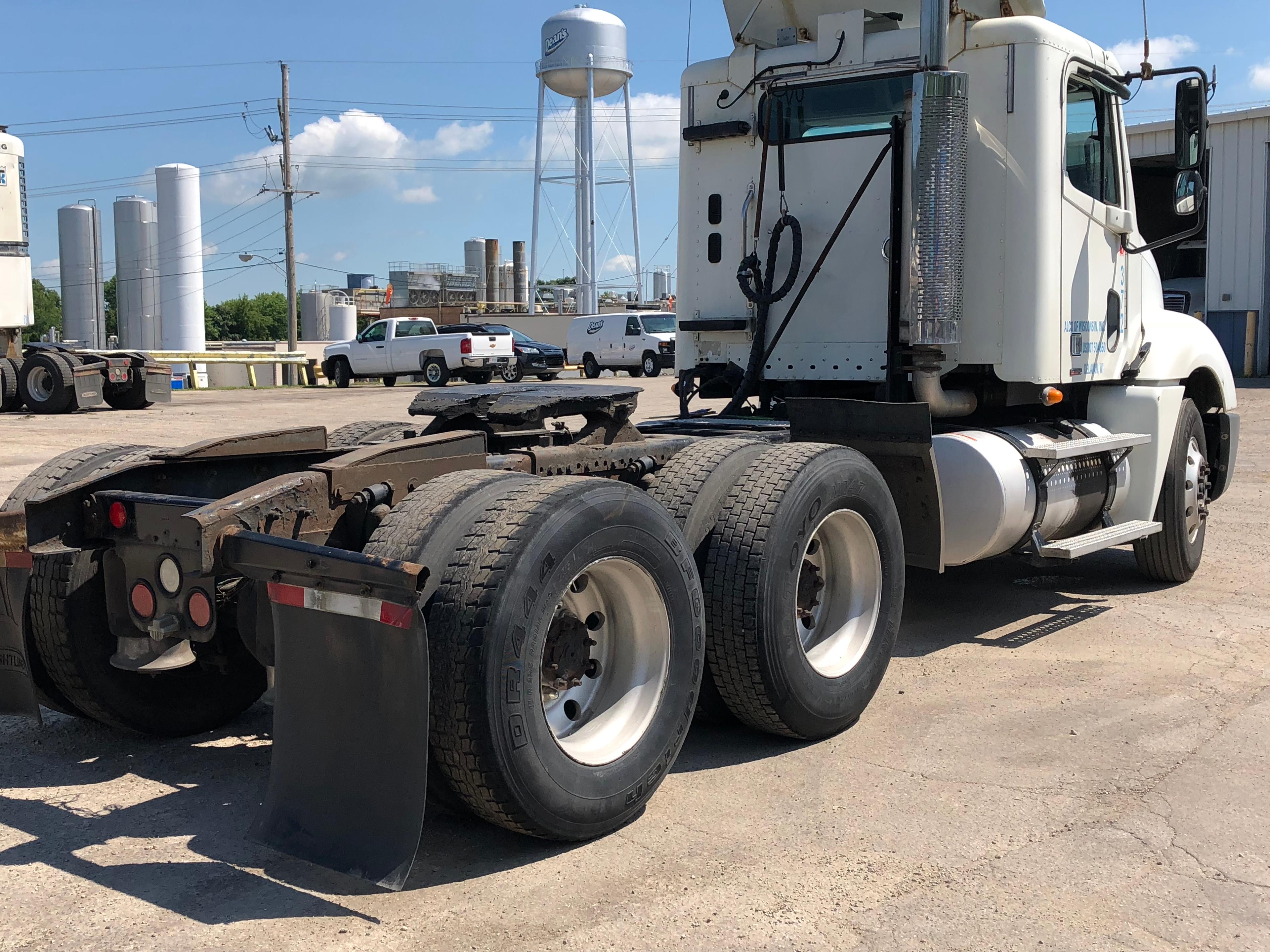 2007 Freightliner Columbia Truck Tractor,