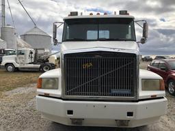 1993 White Trend Aero WCA Truck Tractor,