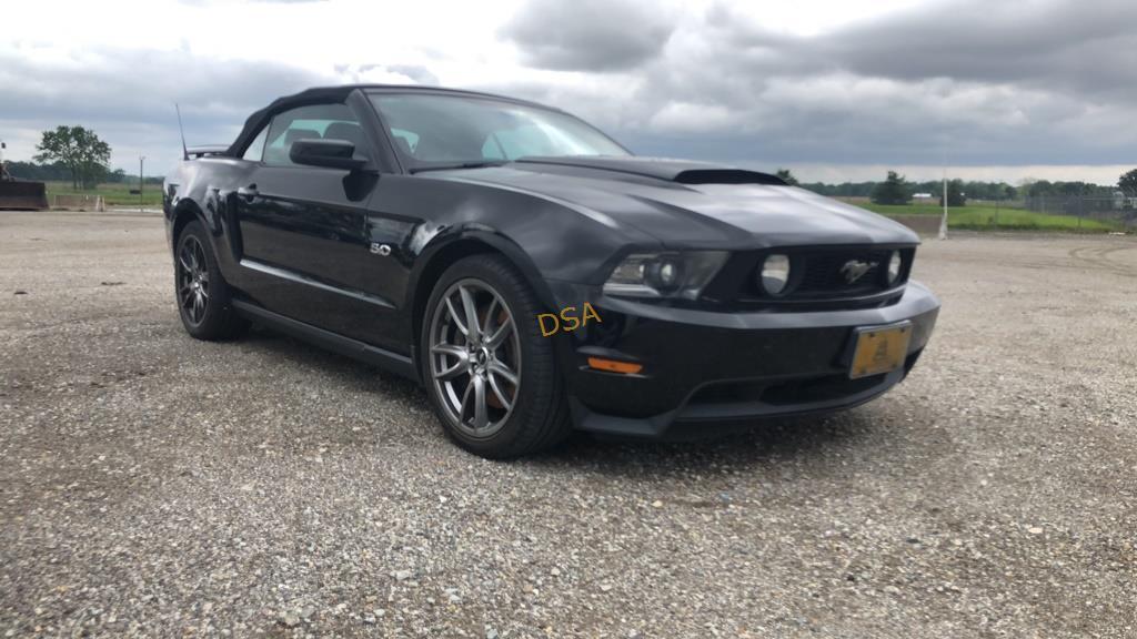 2011 Ford Mustang Convertible,