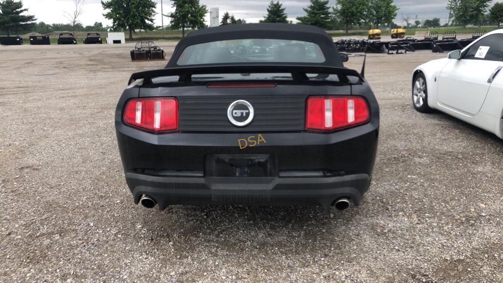 2011 Ford Mustang Convertible,