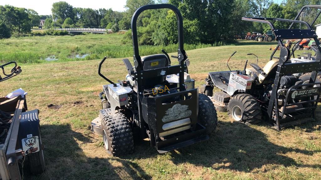 Dixie Chopper Industrial Classic 62” Zero Turn