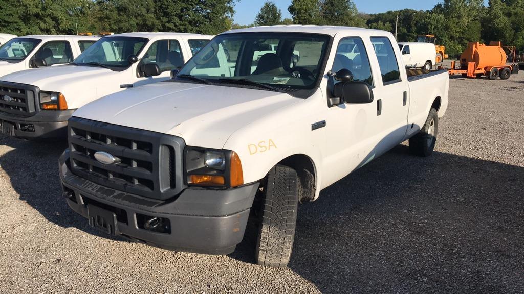 2007 Ford F350 Crew Cab Pickup,