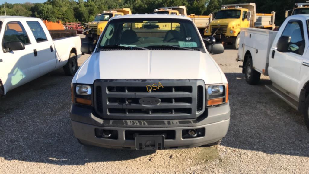 2007 Ford F350 Crew Cab Pickup,