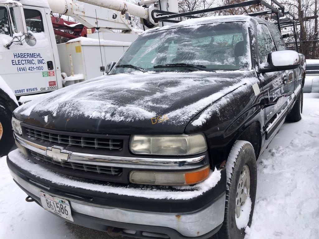 2000 Chevrolet LS1500 Pick up Truck