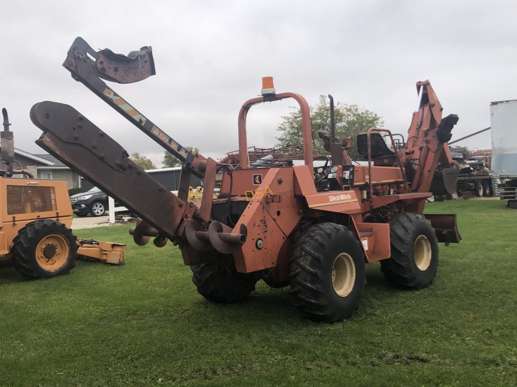 Ditch Witch 6510 Trencher/Backhoe Combo,