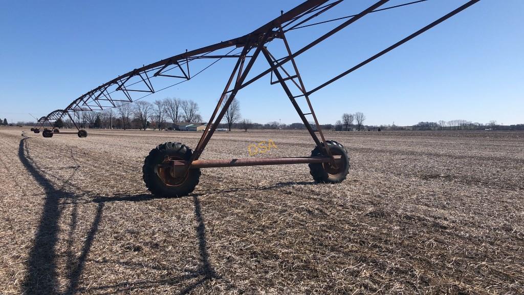 1,285' T-L Center Pivot Irrigation System,