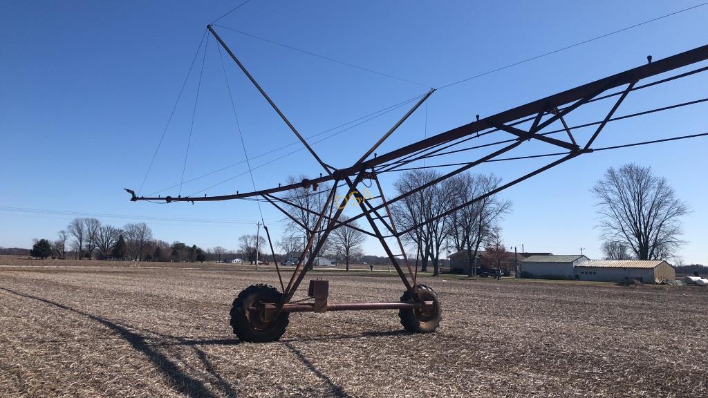 1,285' T-L Center Pivot Irrigation System,