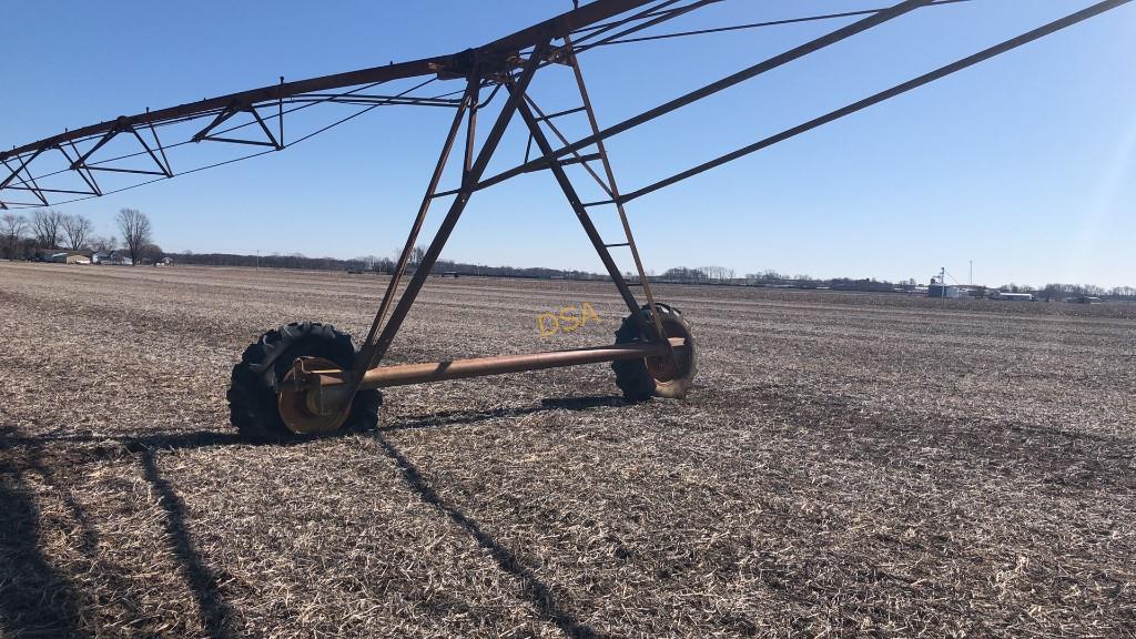 1,285' T-L Center Pivot Irrigation System,