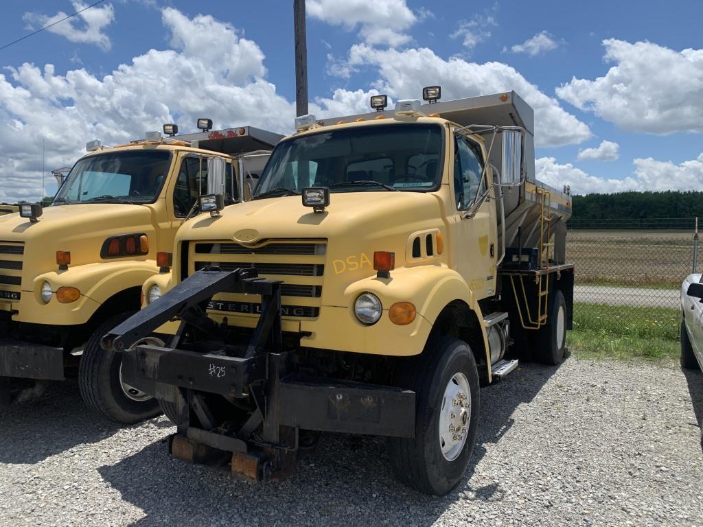 2003 Sterling L7500 Series Doall,