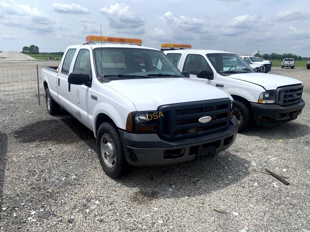 2006 Ford F350 Crew Cab Pickup,