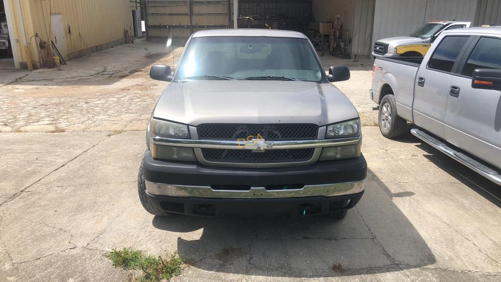 2003 Chevrolet Silverado 2500 Pickup Truck,