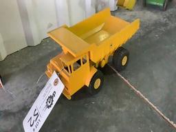 Ertl International Off Road Dump Truck Toy