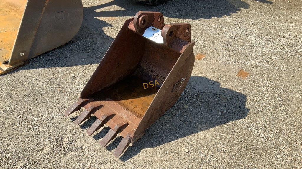 WB 24" Backhoe Bucket, with Teeth