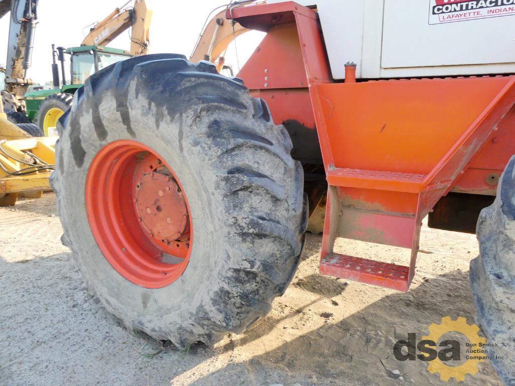 1974 Case 2470 Traction King Ag Tractor, S/N 8762139, Meter Reads 5,703 Hours, Cab, Heat, Air Condit