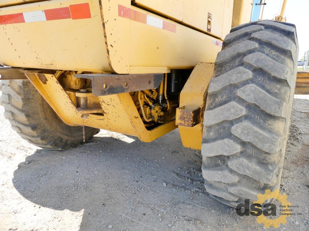 1993 Deere 770BH Motor Grader, S/N DW770BH543473, Cab, Heat, 12' Moldboard, Meter Reads 7,205 Hours