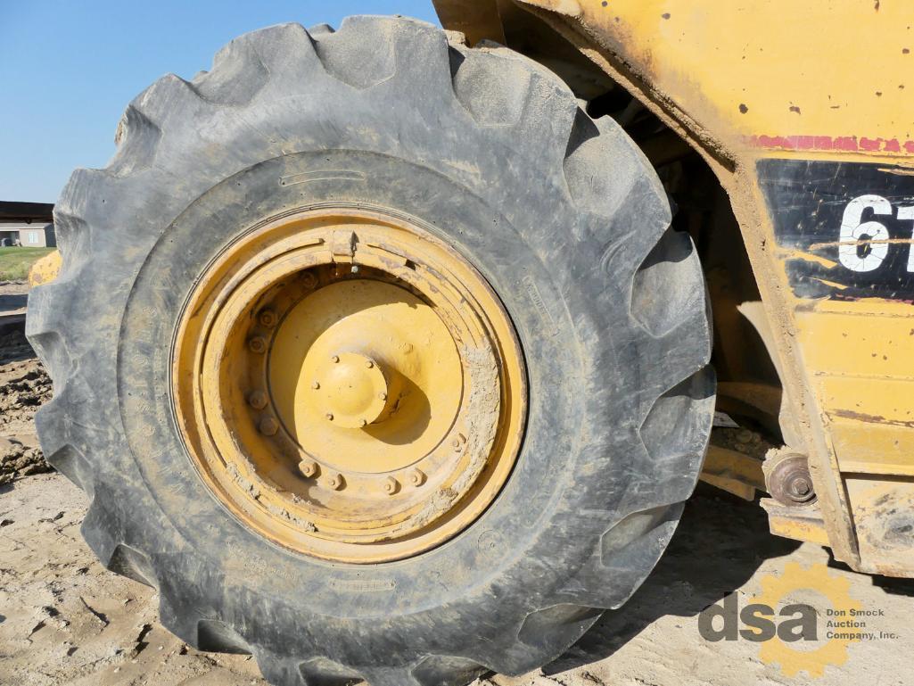 1990 CAT 613C Scraper, S/N 7692X01811, Canopy, Self Loader, Meter Reads 12,988 Hours