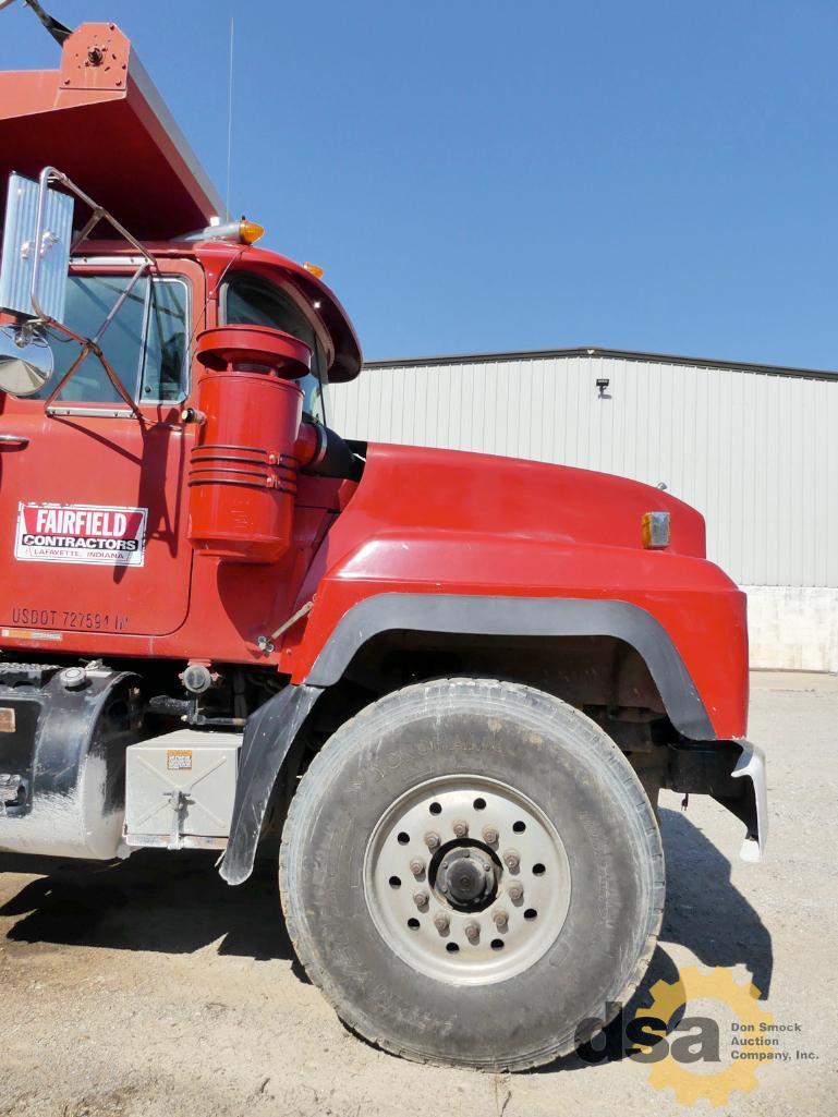 1999 Mack RD688S Dump Truck, VIN# 1M2P267C7XMO40425, Mack Diesel, 8 LoLo Transmission, Tri-Axle, 16'