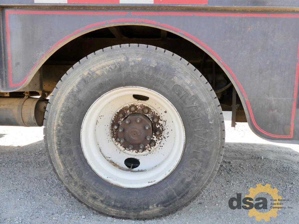 1988 Ford F800 Lube Truck, VIN# 1FTXK84A0JVA38276, 7.8L I-6 Diesel, 5+2 Speed Transmission, Edmond L