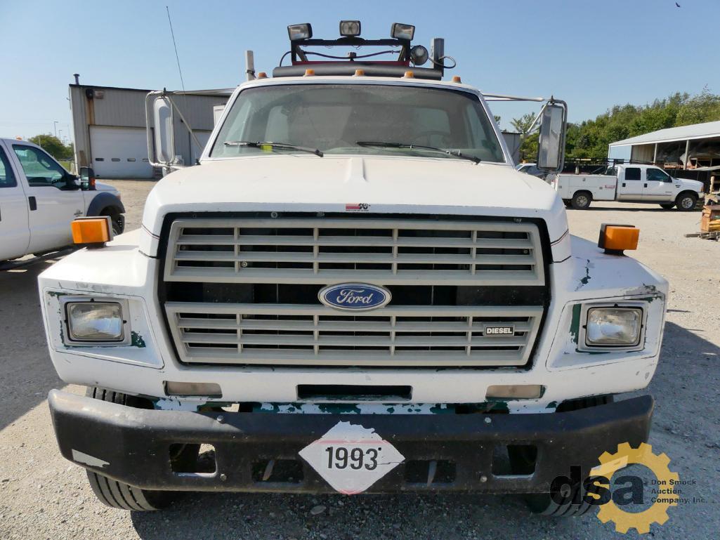 1988 Ford F800 Lube Truck, VIN# 1FTXK84A0JVA38276, 7.8L I-6 Diesel, 5+2 Speed Transmission, Edmond L