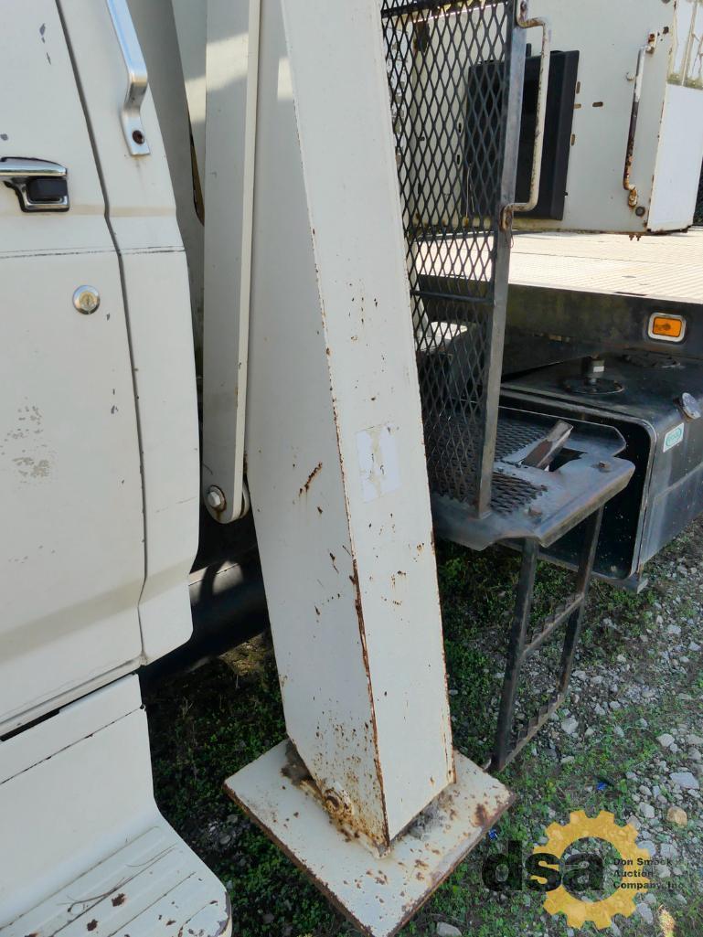 1993 Ford F700 Boom Truck, VIN# 1FDPK74C0PVA35538, 5.9L Cummins Diesel, 5 Speed Transmission, Nation