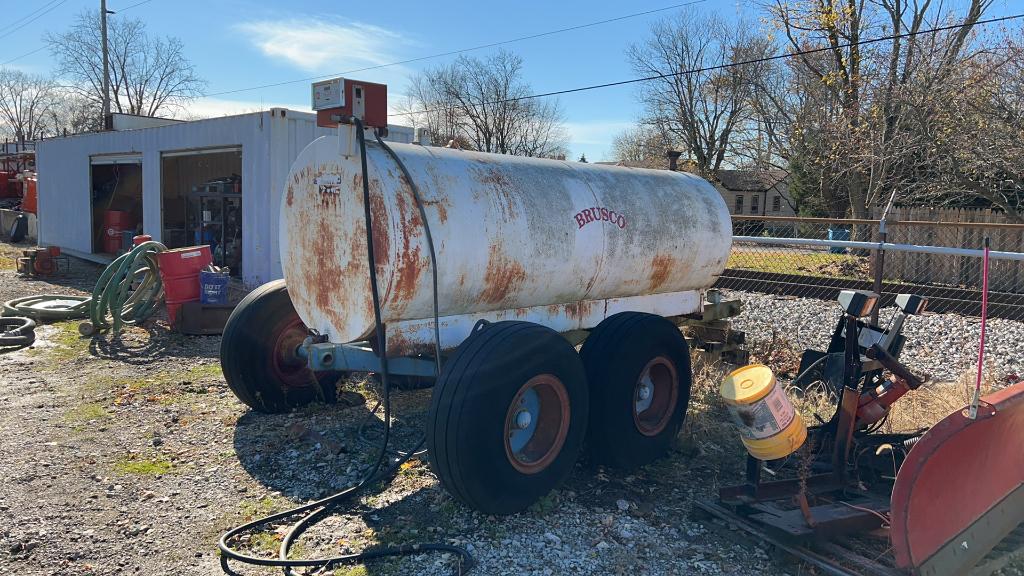 Fuel Tank Mounted on a Pin Hitch Trailer