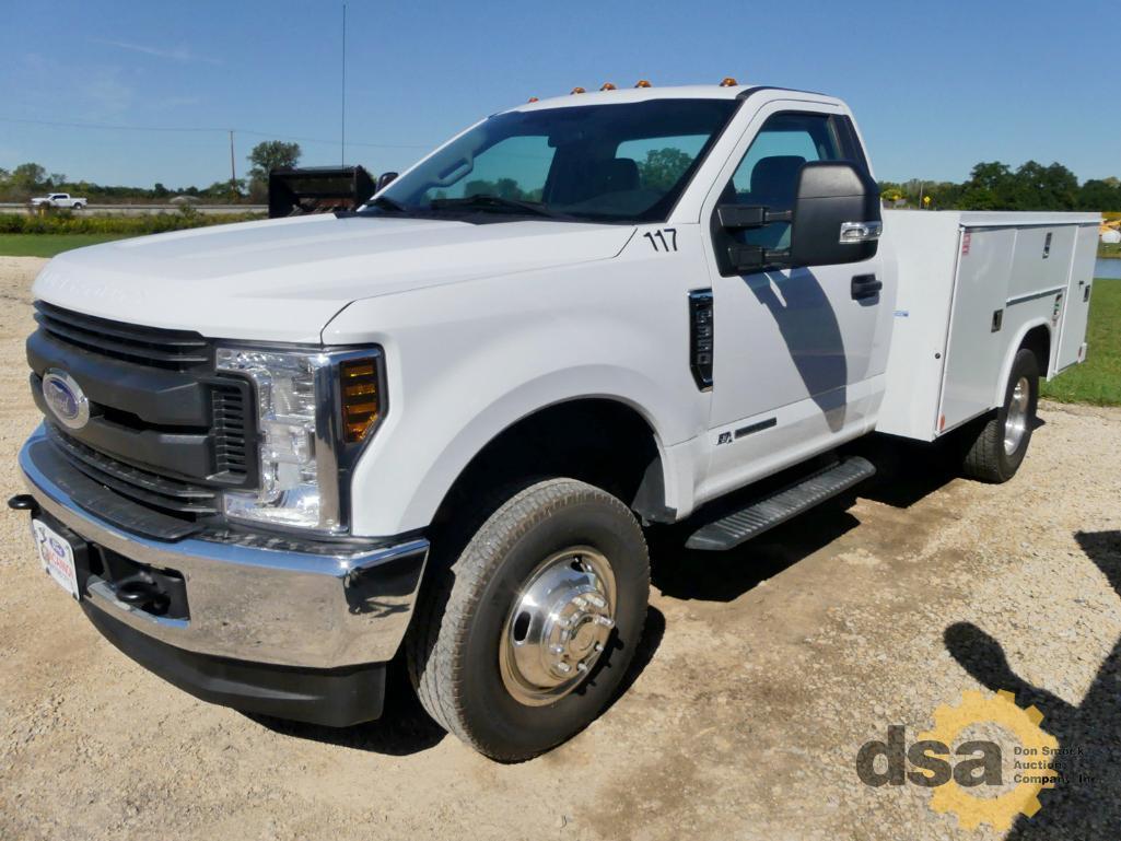 2019 Ford F350 Super Duty Utility Truck,