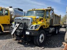 2009 International SF525  Dump Truck