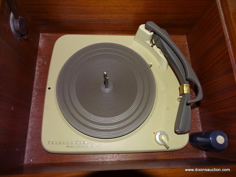 (FR) TELEFUNKEN MID-CENTURY MODERN STEREO SYSTEM. HAS MANUAL, MAGNETOFHON 77 REEL TO REEL PLAYER