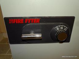 (BATH CLOSET) FIRE FYTER SAFE WITH NO COMBINATION: 16"x18"x20"