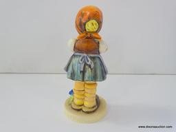 HUMMEL SPECIAL EDITION NO. 5 FOR MEMBERS OF GOEBEL COLLECTORS' CLUB DAISIES FIGURINE. 5.5" TALL. IN