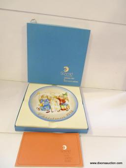 CHRISTMAS 1978 "HEAVENLY TRIO" BY SISTER BERTA HUMMEL EIGHTH LIMITED EDITION COLLECTOR'S PLATE. IN