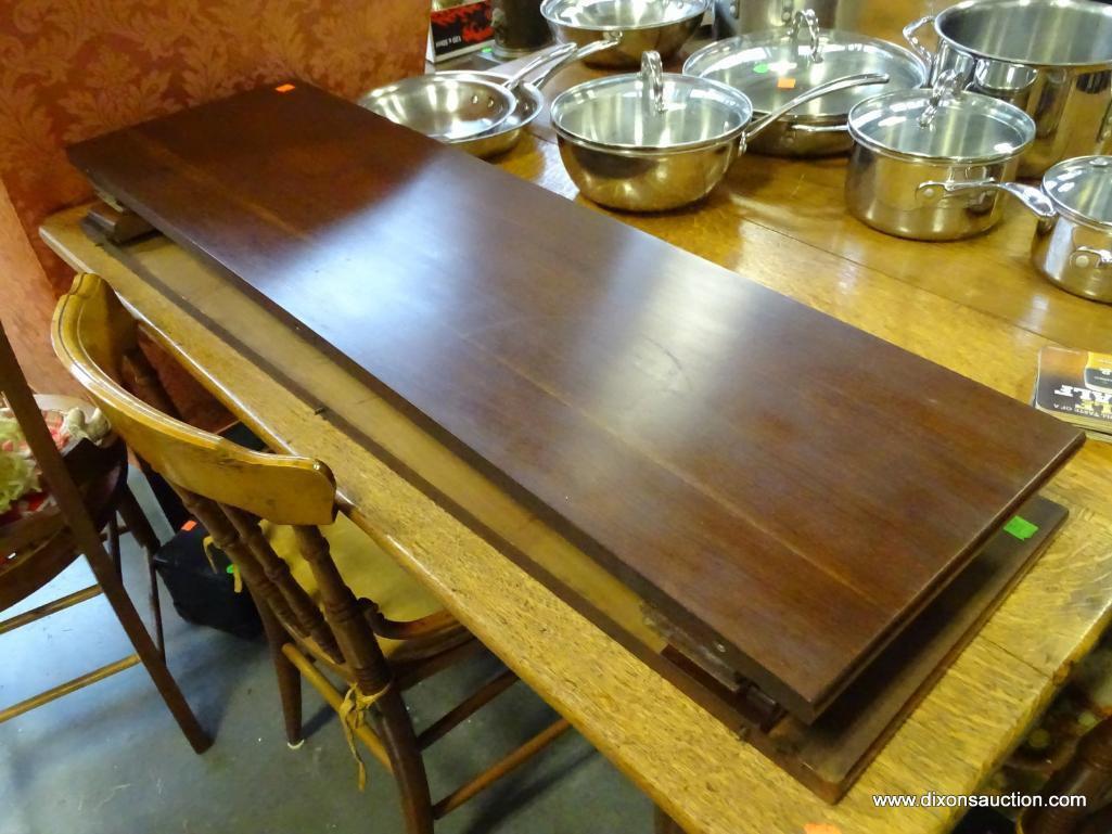 (SEC B) SOLID MAHOGANY CRAFTIQUE QUEEN ANNE DINING TABLE WITH 3 LEAVES. LEAVES ARE 12" WIDE EACH.