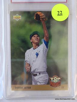 (SC) 1993 UPPER DECK DEREK JETER ROOKIE BASEBALL CARD (GRADED)