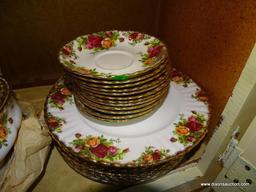 (K) OVER TOP OF THE REFRIGERATOR, ROYAL ALBERT OLD COUNTRY ROSES CHINA. 10 DINNER PLATES, 12