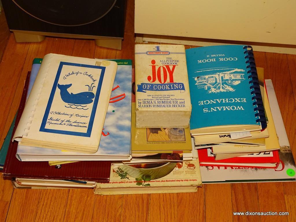 (FR) APPROXIMATELY 19 COOKBOOKS