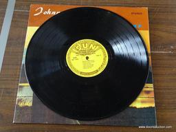 Johnny Cash sings Hank Williams on Sun Records SLP 1245, VGC, Side 1, I can't help it, Side 2 Folsom