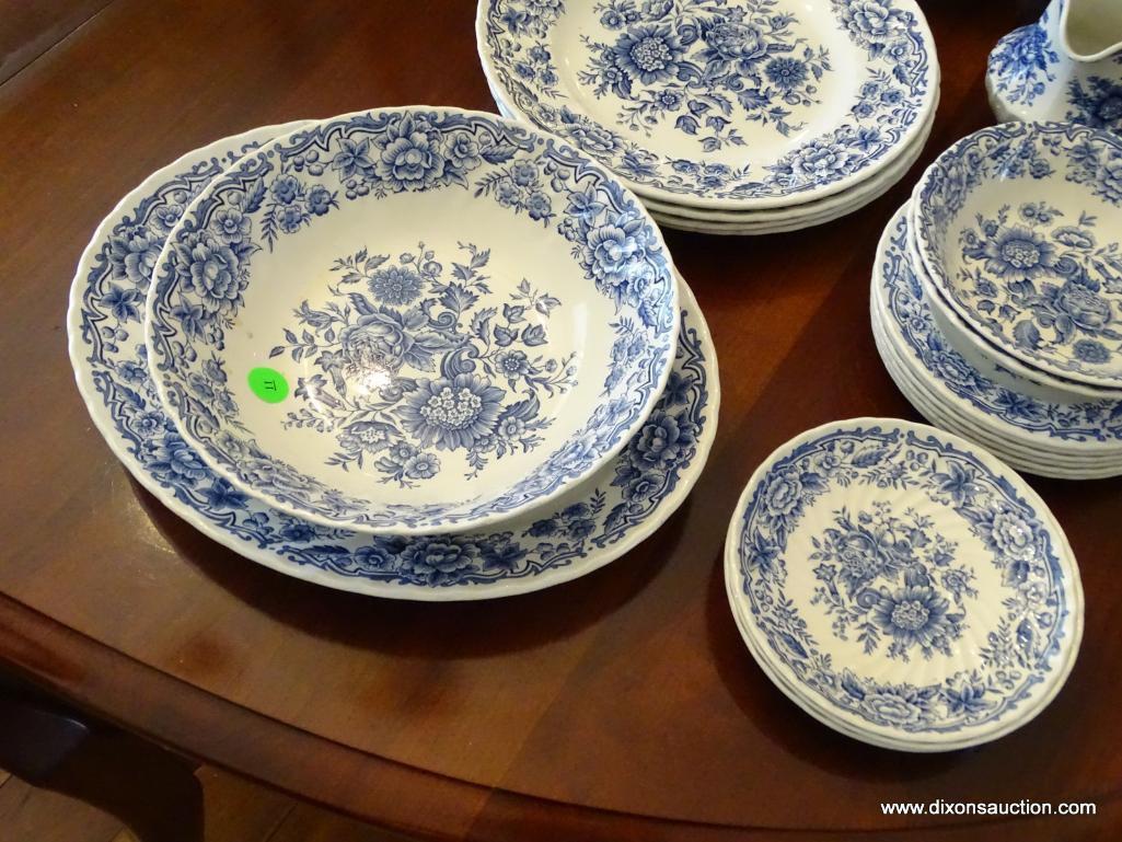(DR) 27 PIECES OF RIDGWAY IRONSTONE CHINA IN THE "CLIFTON" PATTERN: 4 DINNER PLATES. 6 DESSERT